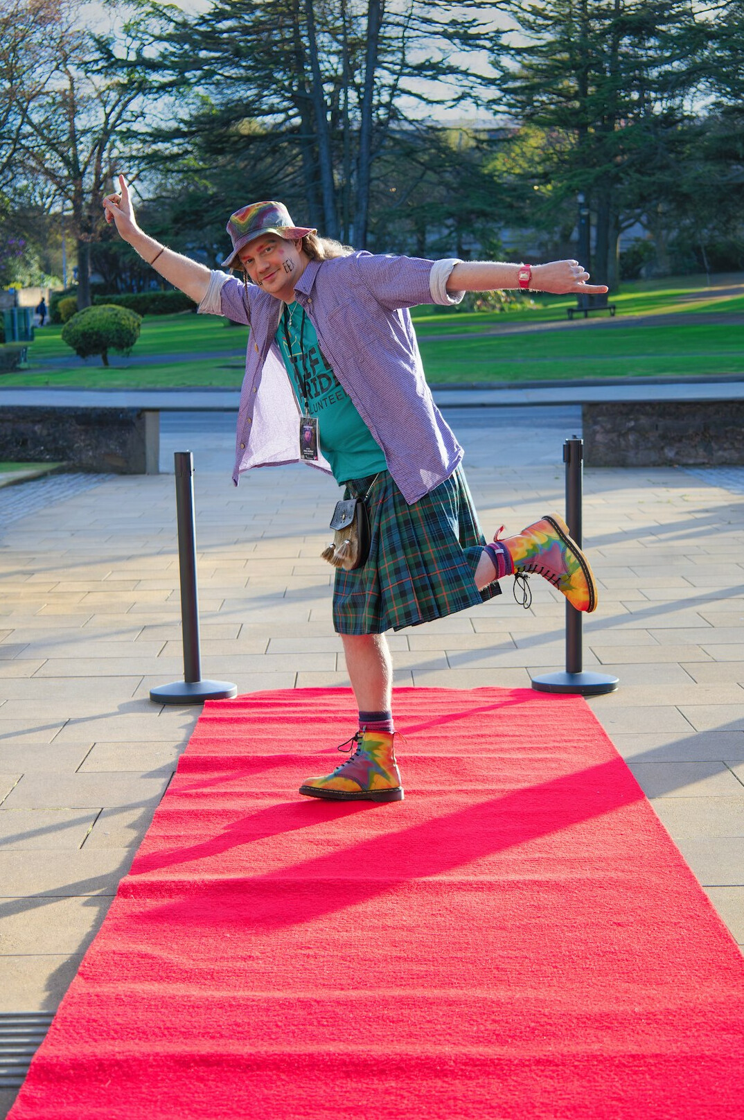 celebrity on red carpet